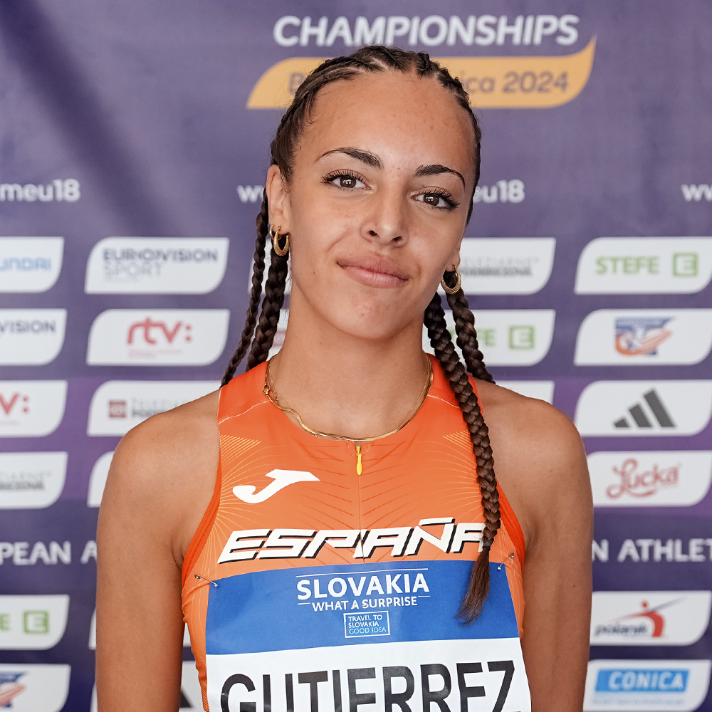 Claudia Gutiérrez - Cuadrada 2