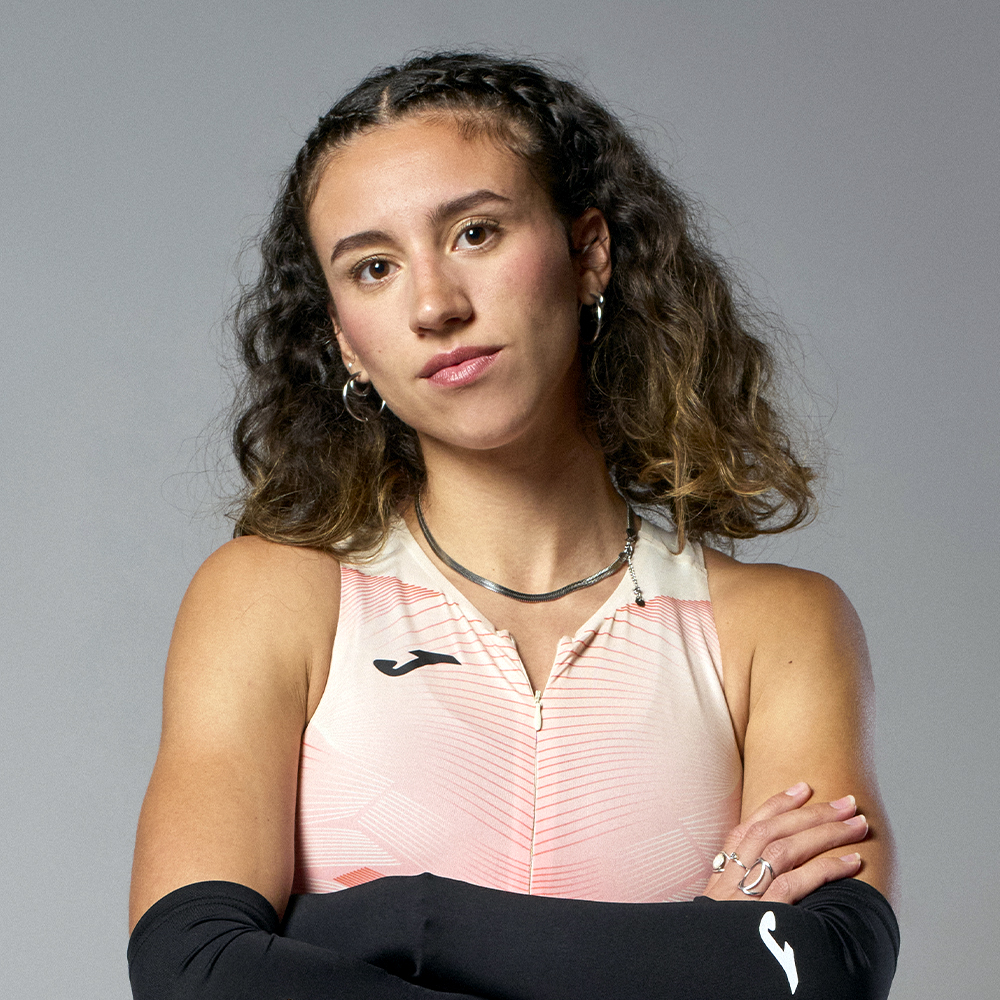 Daniela Fra - Cuadrada