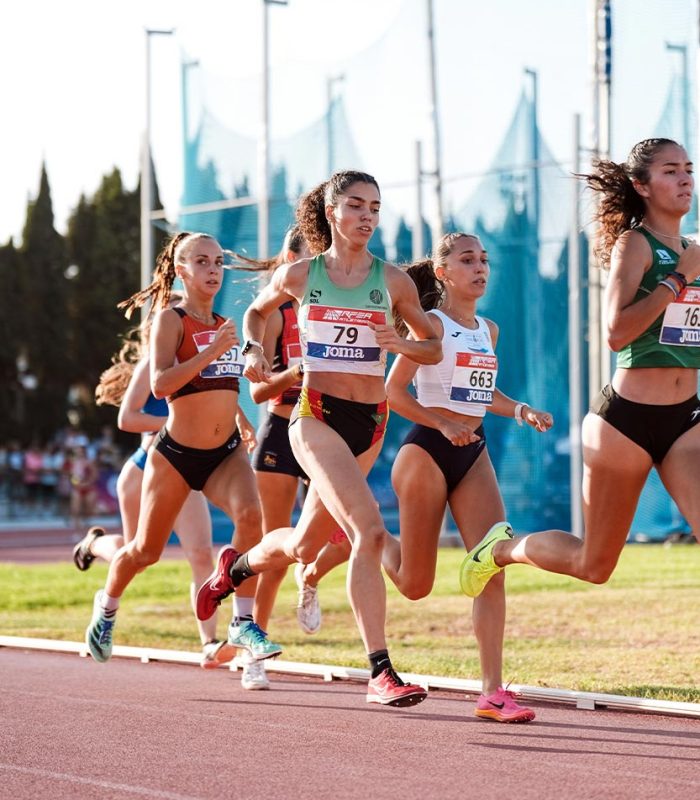 8-elena-liano