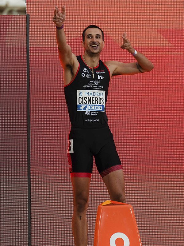 Daniel Cisneros - 12